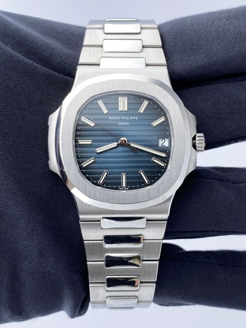 Patek Philippe Nautilus 5711/1A-010 Image 2